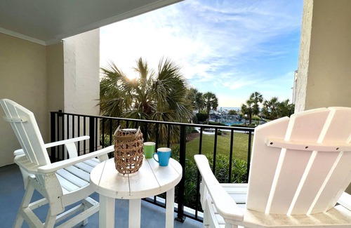 Cape Island Condo | Beachfront Capriani Resort, Private Balcony, Ocean Pool Views, Linens Towels