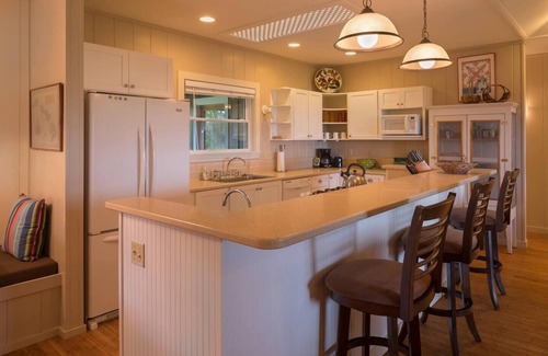 Hanalei House | Beachfront Vacation Rental with AC throughout