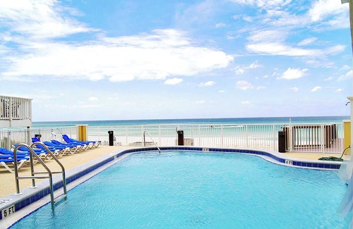 West Panama City Beach Condo | ⭐Beachfront Views-Oversized Balcony-Pool-Tropic Winds 503⭐