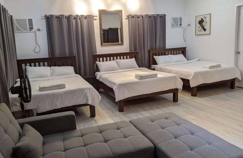 Sipalay Hotel | Beachfront Villa at Crystal Cove