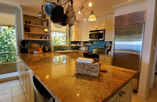 Kaanapali Resort | BEACHFRONT Villa on KA'ANAPALI BEACH, BEST PLACE for family or couple's retreat!