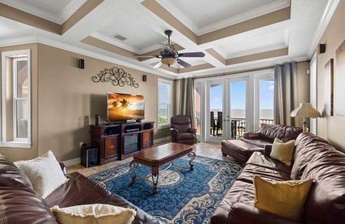 Sunset Beach House | Beachfront Villa Pool Spa Fire Pit & Pool Table