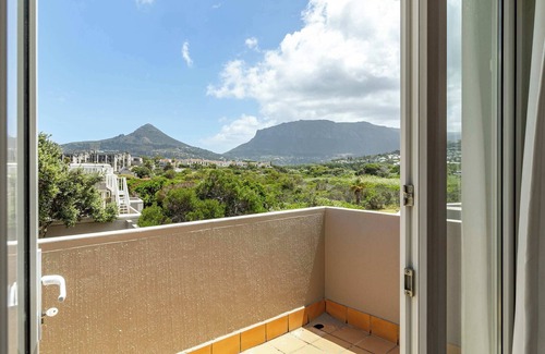 Hout Bay Apartment | Beachfront Villa Sea Breeze Hout Bay Cape Town