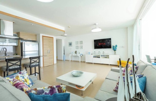 Villas Del Mar Apartment | BeachFront| WorkDesk| Pool| Restaurant| FastWifi