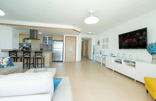 Villas Del Mar Apartment | BeachFront| WorkDesk| Pool| Restaurant| FastWifi