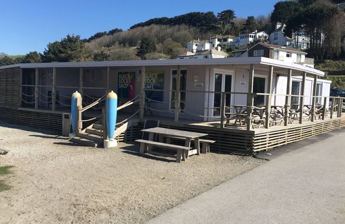 Millendreath Villa | Beachside accommodation just a few steps from the sea