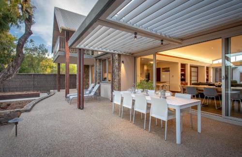 Naturaliste House | Beachside at Bunker Bay I Private Properties