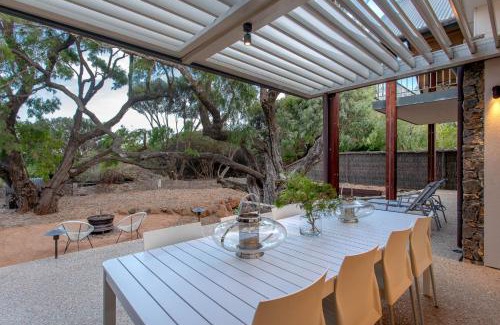 Naturaliste House | Beachside at Bunker Bay I Private Properties