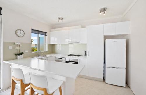 Freshwater Apartment | Beachside Beach Pad - Close to beach