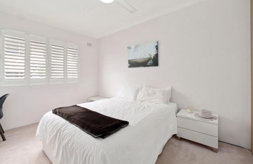 Freshwater Apartment | Beachside Beach Pad - Close to beach