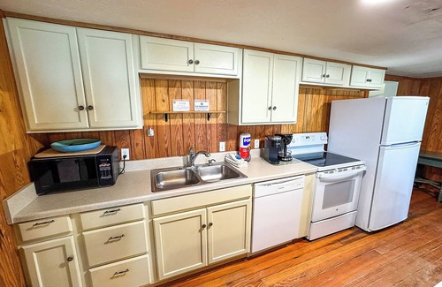 Saint Teresa House | Beachside Bliss 3BR/2BA
