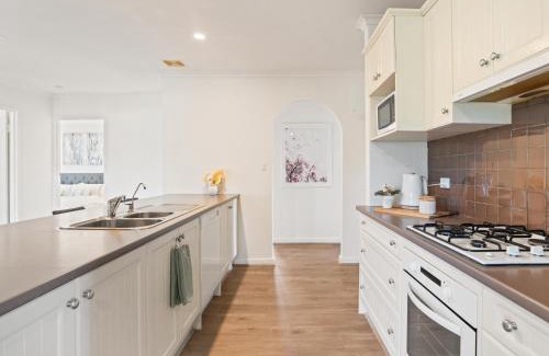 Seaford House | Beachside Escape in Seaford