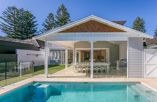 Mona Vale House | Beachside Hamptons Home