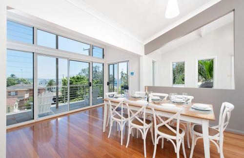 Corlette House | Beachside Haven - Your Perfect Oasis Home