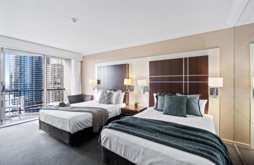Surfers Paradise Hotel | Beachside In Heart Of Surfers Paradise With Spa