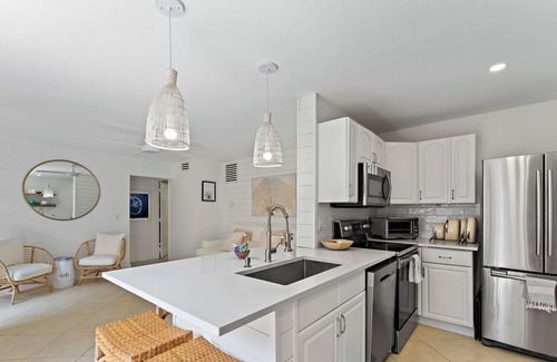 Jupiter Villa | Beachside Modern Wellness Villa with Spacious Patio, Walk to the Beach