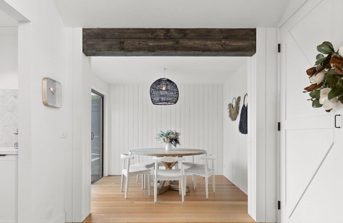 Mornington House | Beachside Mornington perfect for the family, solar heated pool & gas heated spa