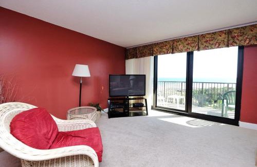 Litchfield by the Sea House | Beachside Serenity Inviting 2BR Resort Amenities