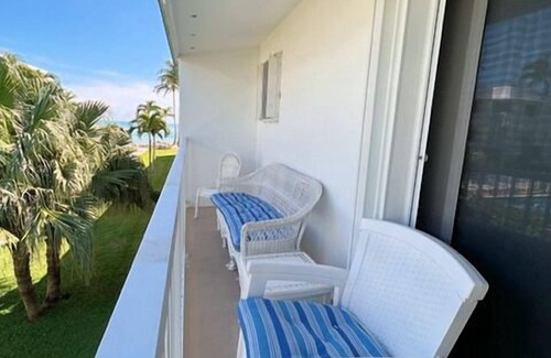 Key Colony Beach Apartment | Beachside Unit 33 - Key Colony