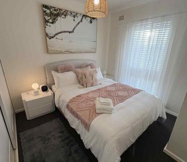 West Beach Apartment | BEACHSIDE UNIT WITH OCEAN VIEWS West Beach