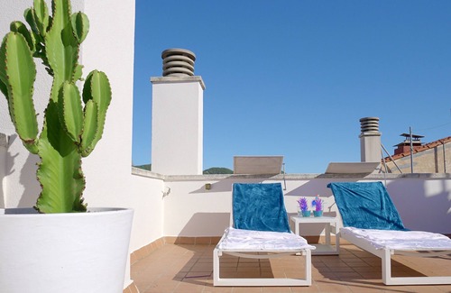 Sitges Town Center Apartment | Beachstyle Penthouse by Hello Homes Sitges