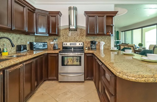 Rosarito Condo | BeachVibes-LasOlasCondo-Pools&Jacuzzis-Rosarito