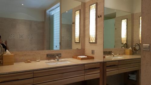 Ngu Hanh Son Resort | Beachview 3BR Villa with private pool inside Hyattt Regency Danang