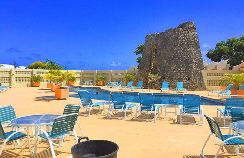 Estate Golden Rock Condo | Beachy Keen-Beachfront - WINTER SPECIAL only 450.00 per night