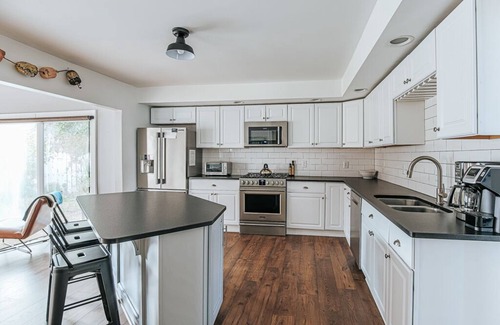 Cape Charles House | Beachykeen- Steps from Beach and Downtown! NEW