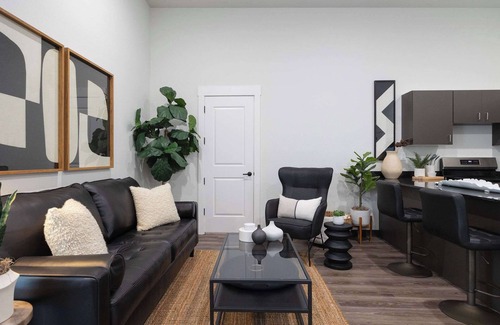Highfill Apartment | Beacon - 5 mi to XNA - 15 mi to DT Bentonville