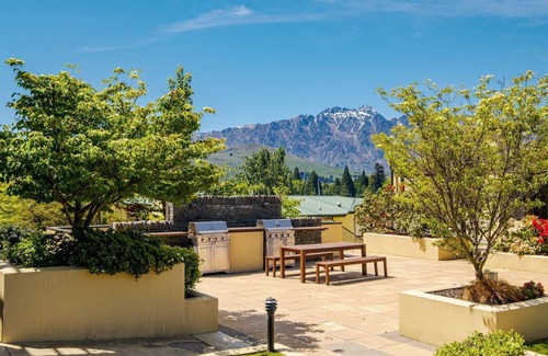 Queenstown Apartment | Beacon Studio Room | Lake Views