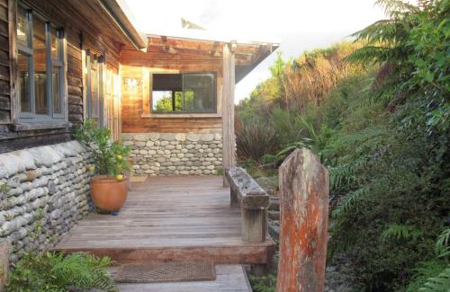 Charleston Ski Chalet | Beaconstone - off grid retreat