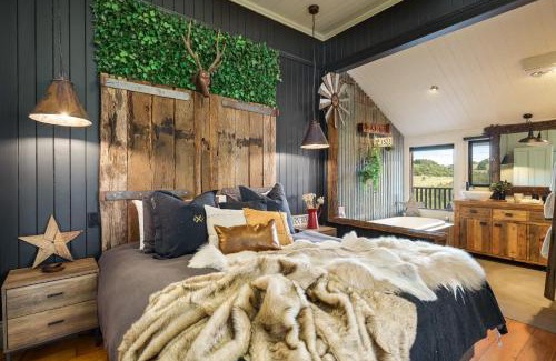 Montville House | Beam Creek Cottage - Montville