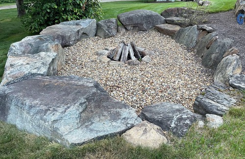 Dunbarton RV Rental | Bear Brook Trail RV Parking site