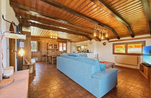 Les Mayens-de-Sion Apartment | Bear Ridge Retreat - 8mns to slopes - Swiss Alps