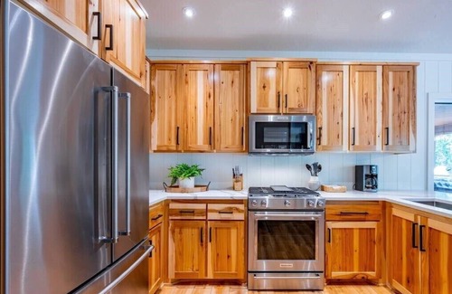 Broken Bow Cabin | Bear Trap - Truly Secluded Cabin on 2 Acres of Pine Forest with a Waterfall Pool