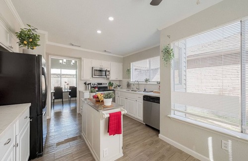 Barker House | Beat the Heat in Katy Tx - Arcade Room & Pool