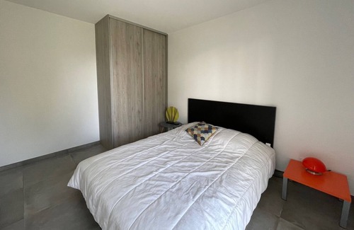 Sene Apartment | Beau T3 Meuble A Sene à 100 m de la mer Avec vue sur le Golfe du Morbihan