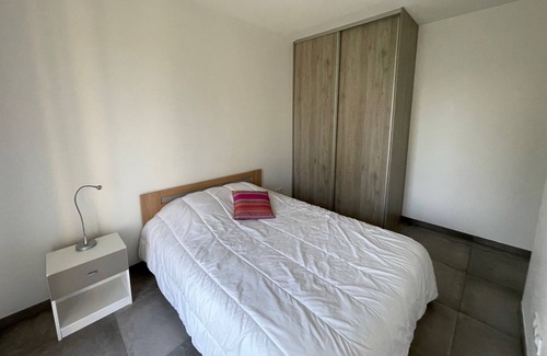 Sene Apartment | Beau T3 Meuble A Sene à 100 m de la mer Avec vue sur le Golfe du Morbihan