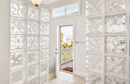 Oceanmarsh Subdivision House | Beaufort, Parris Island/Marines. Close to hospitals: Travel Nurses and Doctors
