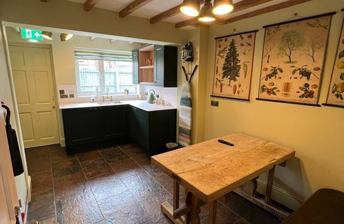Newark House | Beaumond Cross Inn