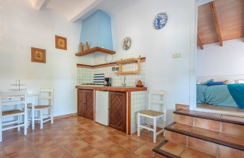 Manacor Apartment | Beautiful Apartment on a Farm with Wi-Fi, Pool & Large Outdoor Area