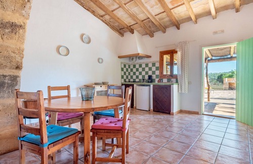 Manacor Apartment | Beautiful Apartment on a Farm with Wi-Fi, Pool & Large Outdoor Area