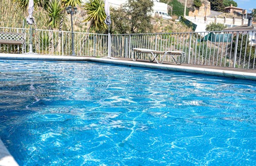 Sant Cebria de Vallalta Apartment | Beautiful apartment for 5 people with WIFI, pool, A/C, TV, patio and panoramic view