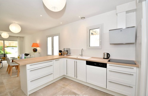 Saint-Georges-de-Didonne House | Beautifully renovated vacation home 50m from the beach, sleeps 6