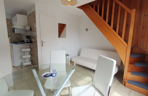 Saint-Jouan-des-Guerets Apartment | Beautiful apartment for 4 people with pool, WIFI, TV and terrace