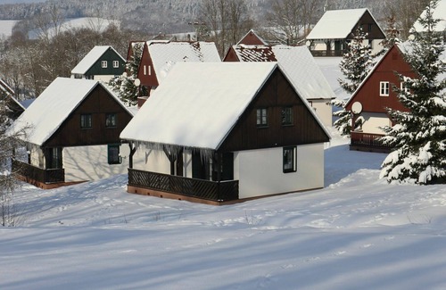 Cerny Dul House | Beautiful private villa for 6 guests with pool, WIFI, TV, terrace and pets allowed