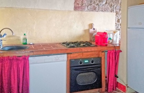 Castelnuovo Berardenga Apartment | Beautiful apartment for 6 guests with WIFI, pool, terrace, pets allowed and panoramic view