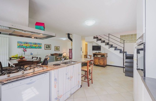 Velva House | Beautiful villa for 8 guests with WIFI, TV, terrace and pets allowed