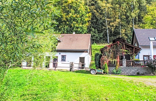 Ceska Metuje House | Beautiful private villa for 8 guests with WIFI, pool, TV, patio, pets allowed and panoramic view
